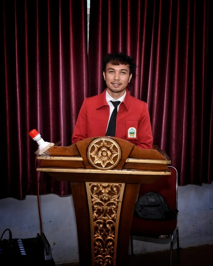Demokrasi yang Lelah: Antara Partisipasi Semu dan Otoritarianisme Baru